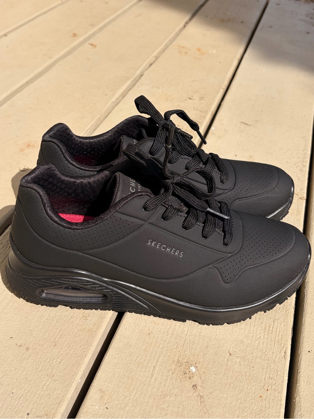 Skechers UNO Slip-Resistant shoes